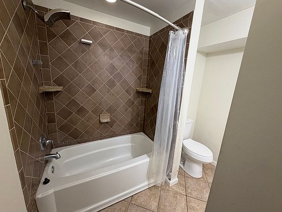 5th image of 42 Commerce St #B1