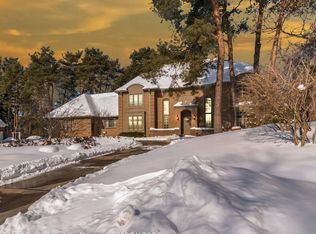 2480 Overglen Ct, East Lansing, MI 48823