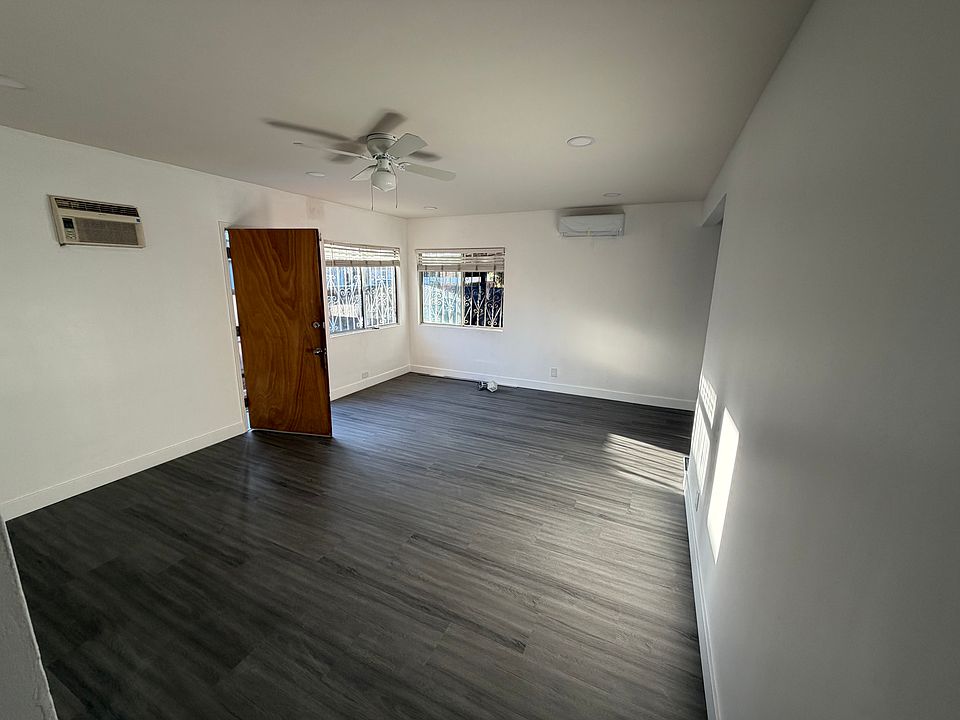 1st image of 3316 W 112th St #1