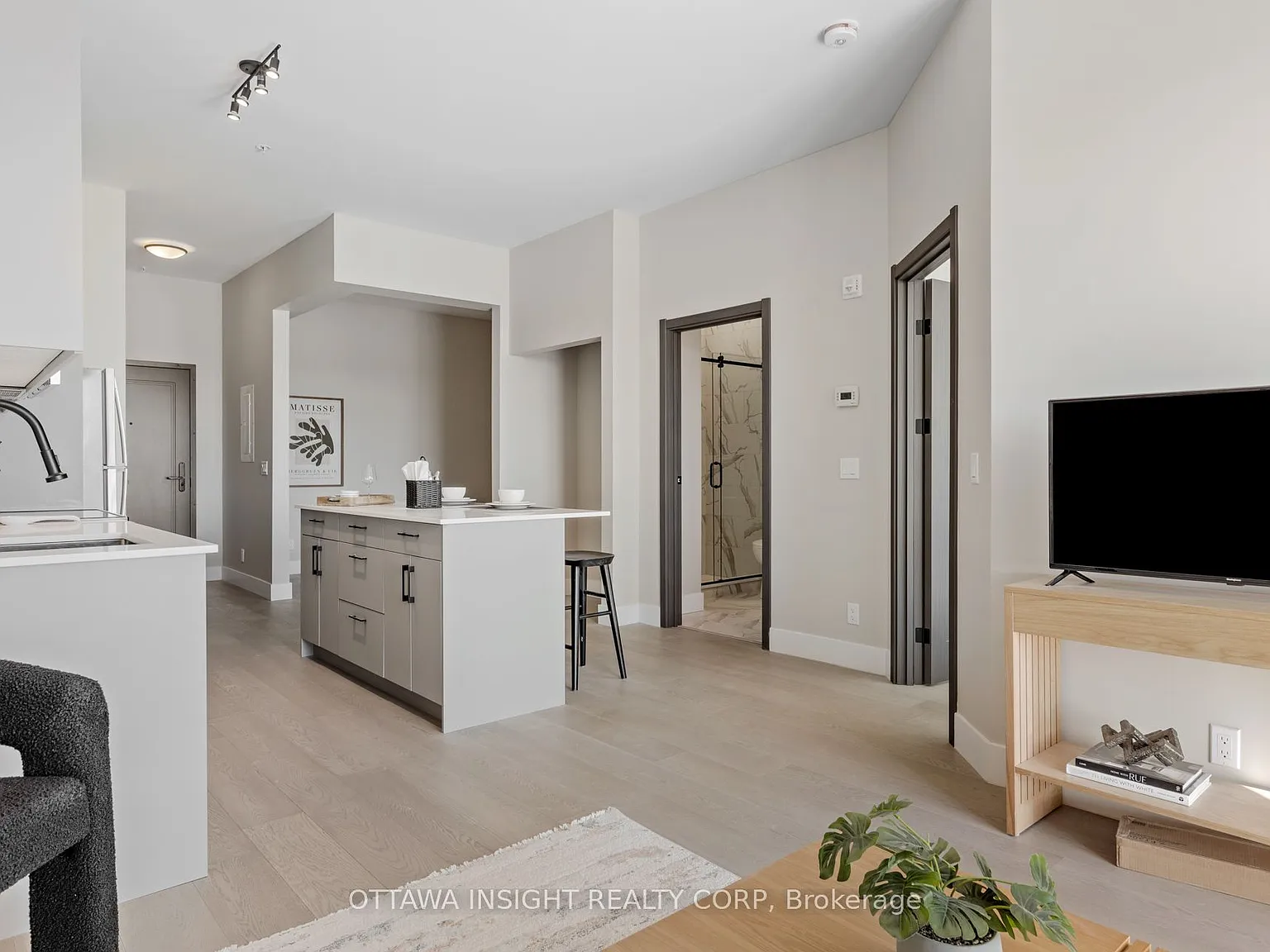 1 bed, $2,125 — Photo 4