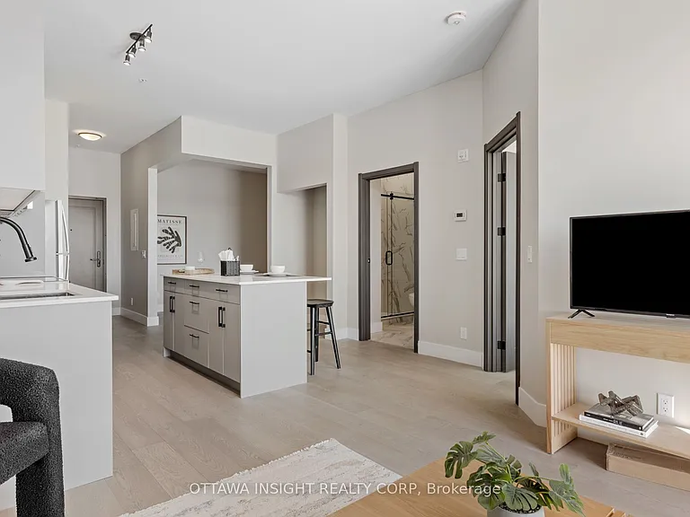 180 Kanata Ave #1M — Photo 4