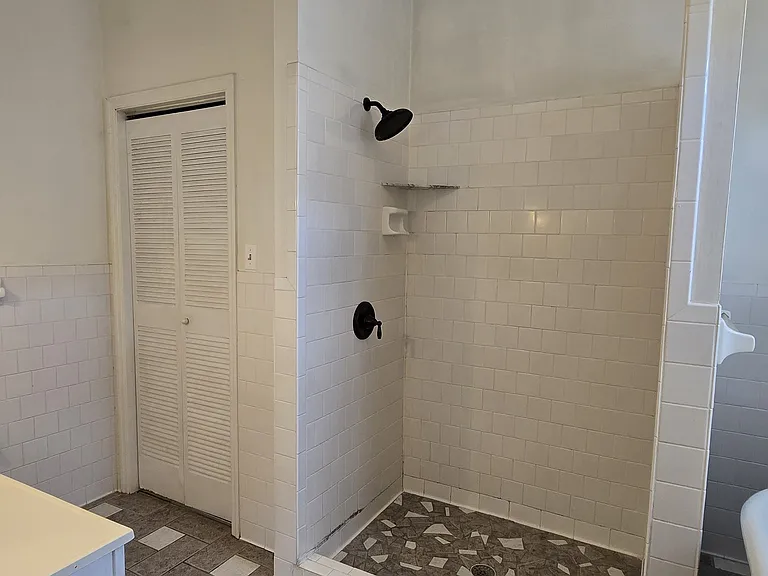 712 Stonewall St — Photo 40