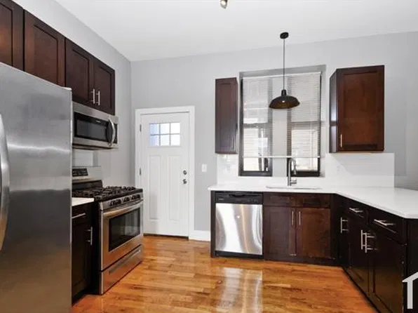 2151 S California Ave Fl 2, Chicago, IL 60608