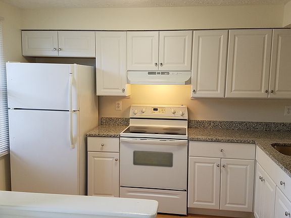 4th image of 8755 Kanawha Ct