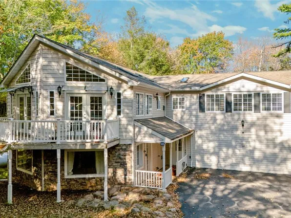 618 Old Stage Rd, Albrightsville, PA 18210