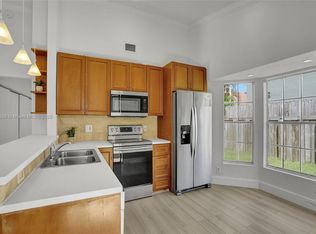 1405 Seagrape Cir, Fort Lauderdale, FL 33326