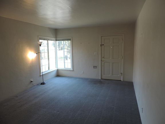 2nd image of 2044 48th St