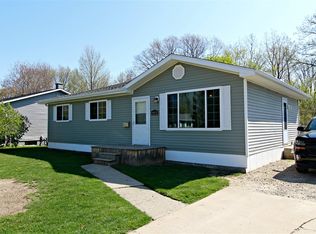 803 S Kingswood St, Durand, MI