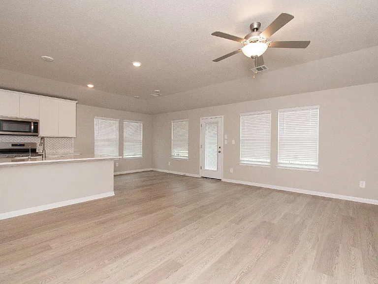 17108 Lomond Way — Photo 5