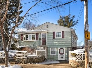 86 Clark St, Lynn, MA 01902