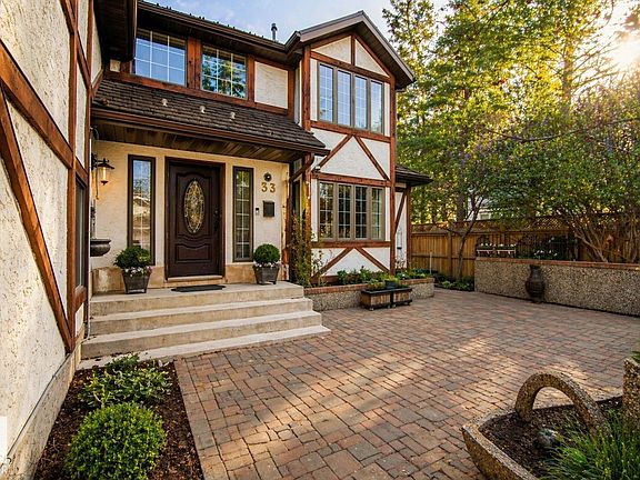 2nd image of 33 Glen Meadow Cres