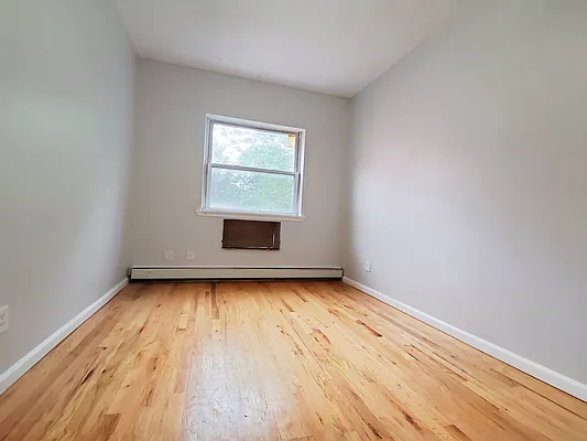 Rented by Rentall Group Inc | media 6