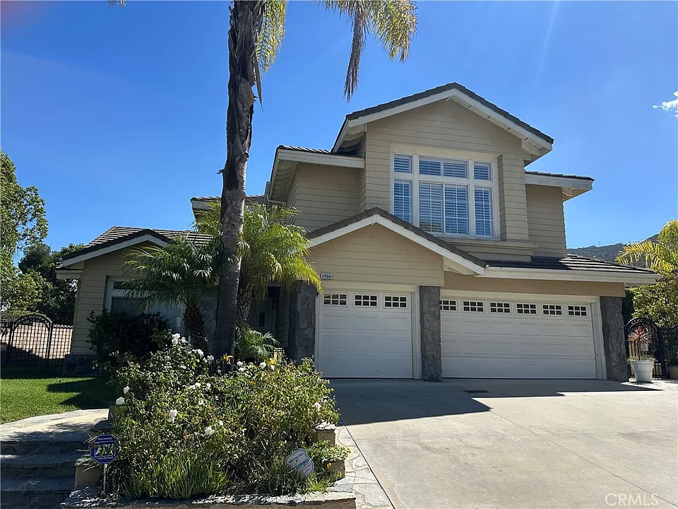 1700 Bronzewood Ct
