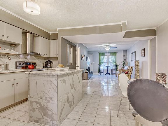 4th image of 6212 Blynn Dr. #C