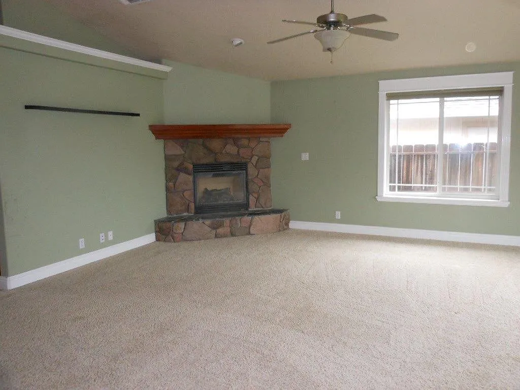 1555 W Harbeck Rd photo 1