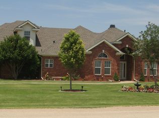 8118 County Road 7610, Wolfforth, TX 79382