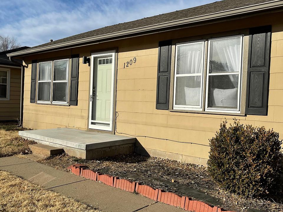 1st image of 1209 Greeley Ave