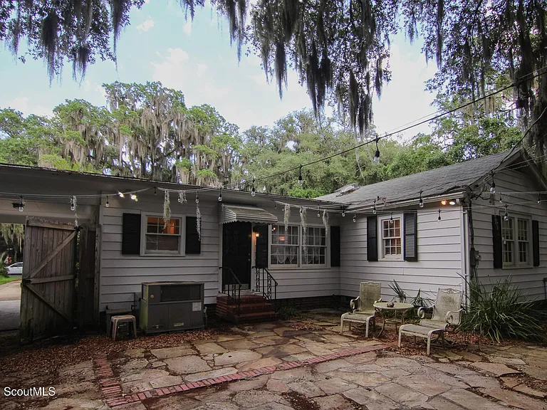 1207 Pine Ave — Photo 26