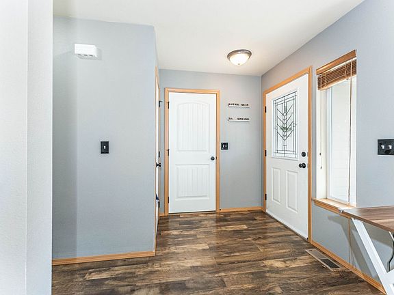 3rd image of 2160 Longbranch Pl