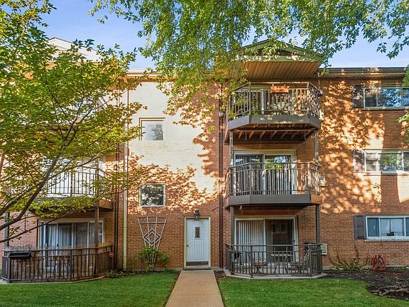 2nd image of 1537 W Farwell Ave APT 2N