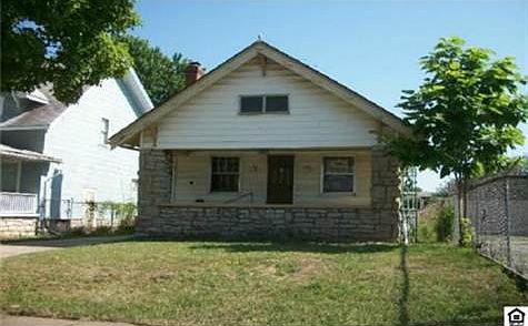 1st image of 2605 E 73rd St