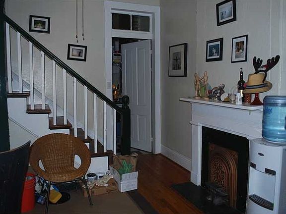 3rd image of 2126 Burdette St