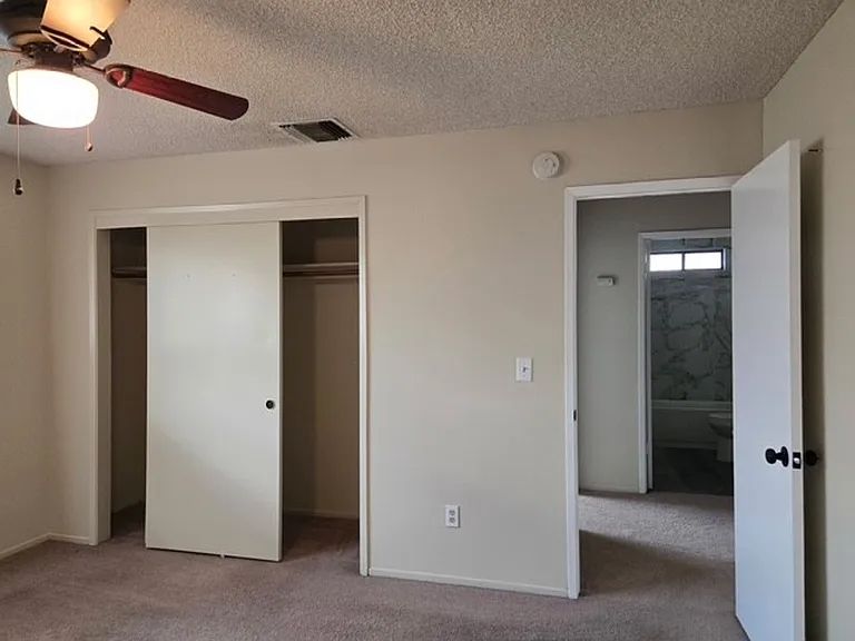 625 W Perdew Ave — Photo 8