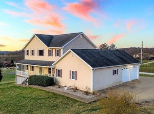 391 Spence Rd, Belpre, OH 45714