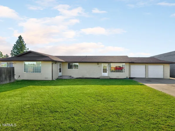 1112 S 38th Ave #A & B, Yakima, WA 98902
