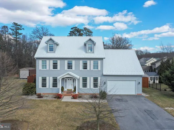 150 Stony Point Ave, Shippensburg, PA 17257