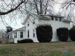 305 W Maple St, Liberty Center, OH 43532