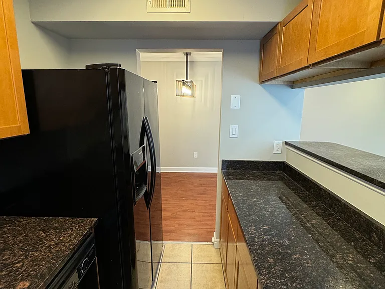 717 Brandywine St SE #202 — Photo 11