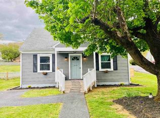 1701 Vinson St, Staunton, VA 24401