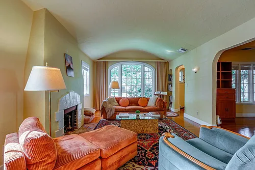 2627 Land Park Dr #ID1546388P Photo 1