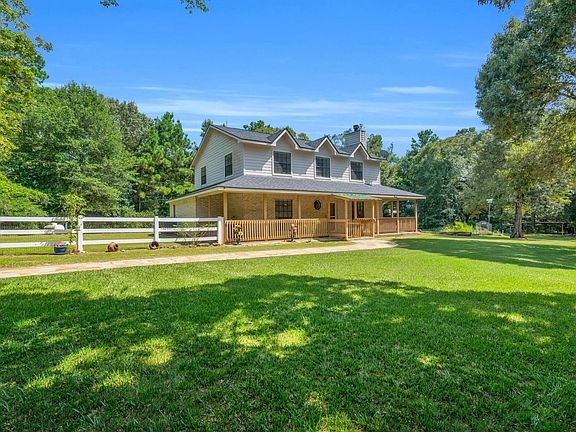 3rd image of 3907 Black Oak Ln