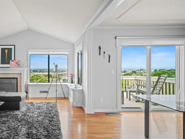 1051 Highlander Dr, Seaside, CA 93955