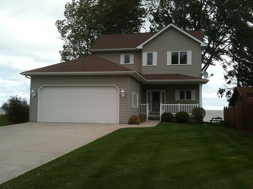 View from road to Lake Huron
