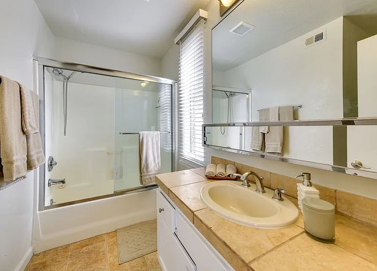 400 N Sunrise Way #116 — Photo 9