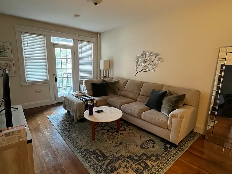 15 Melvin Ave #5 — Photo 1
