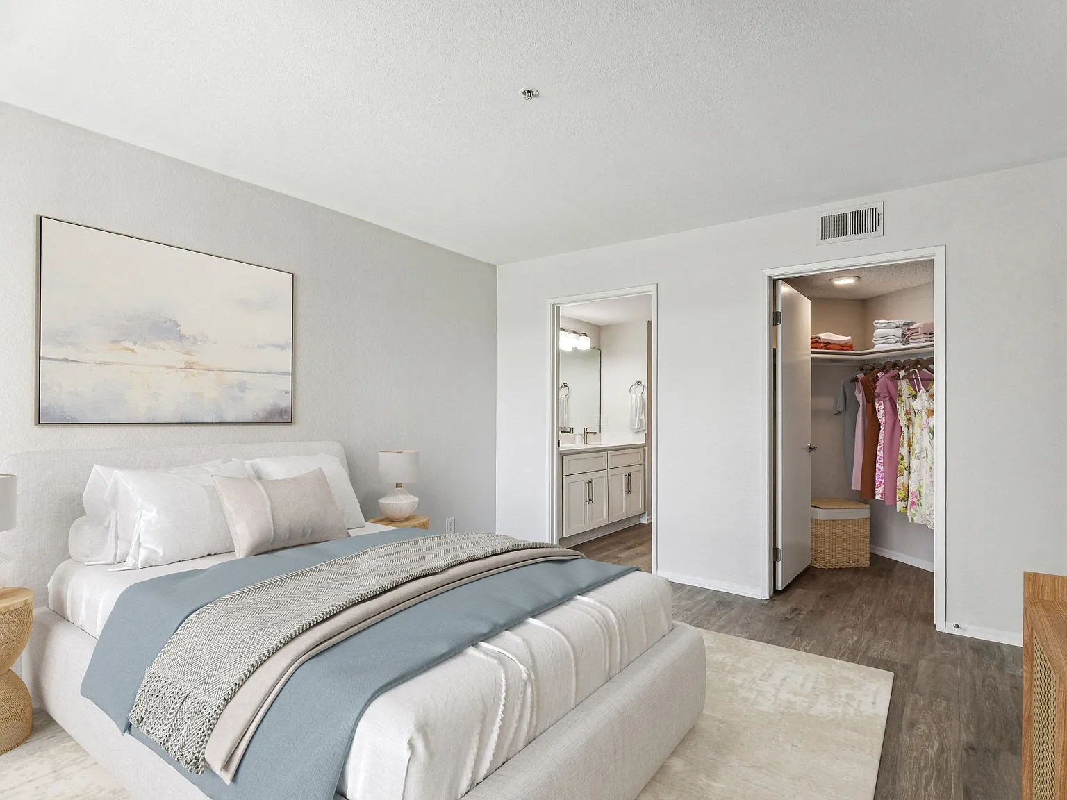 Newport Palms Apartments — Photo 3