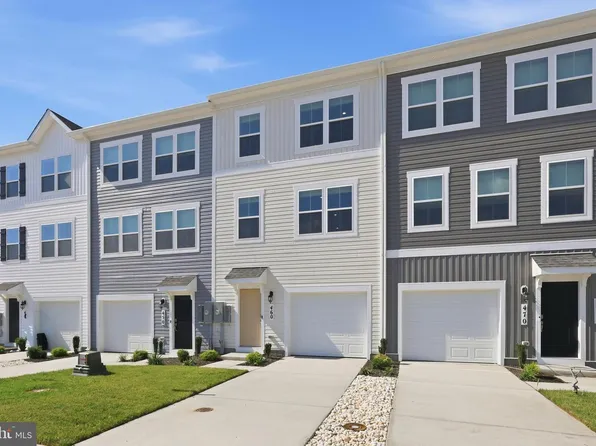 460 Sophie St, Strasburg, VA 22657