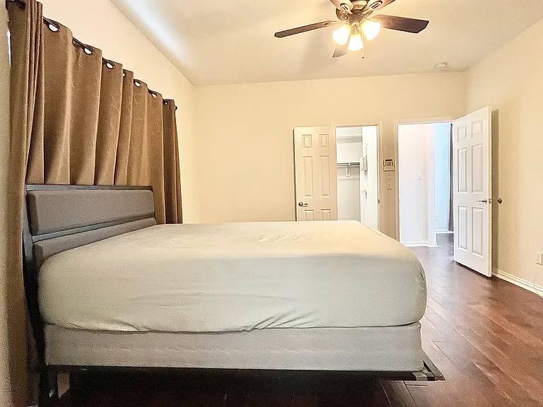 2204 Paige Ct — Photo 21