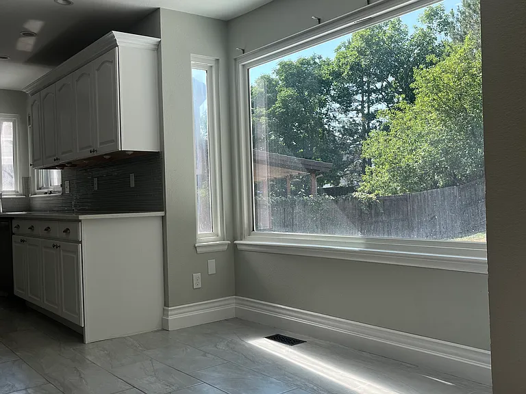 7464 La Quinta Ln — Photo 3