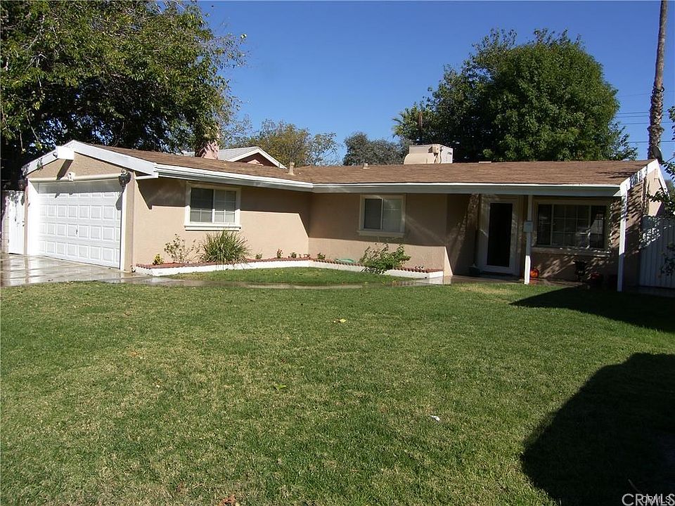 1st image of 27226 Hidaway Ave