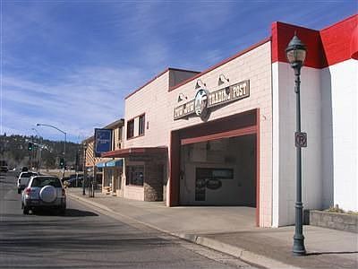 2nd image of 118 W Route 66