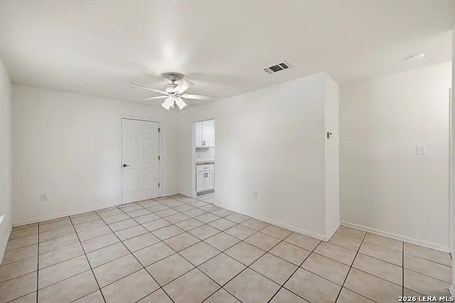 114 Karm St — Photo 6