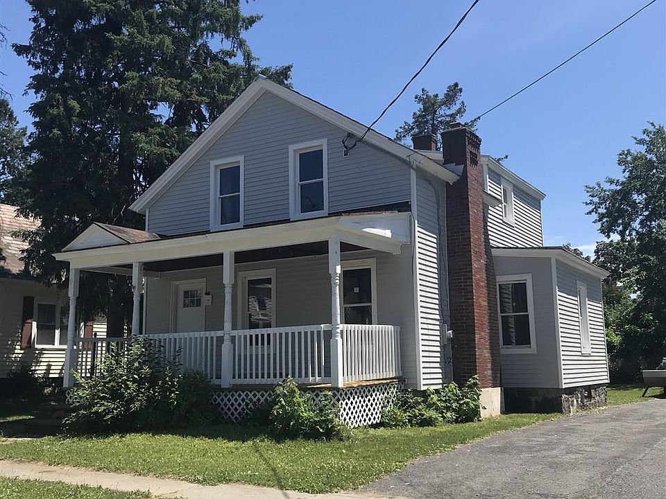 1st image of 31 Grand St