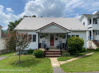 723 Chestnut St, Eynon, PA 18403