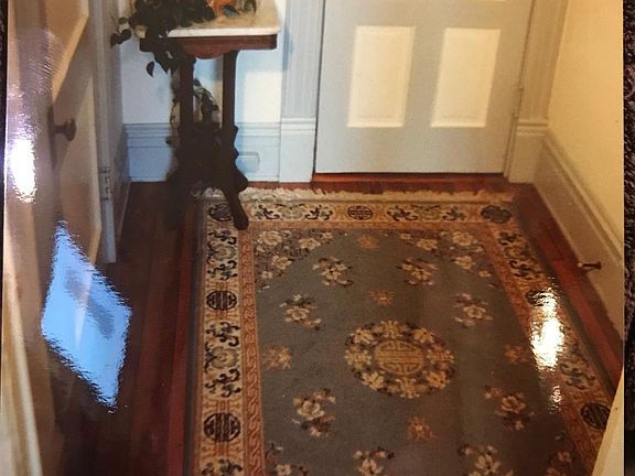 4th image of 1616 W Grace St APT 5