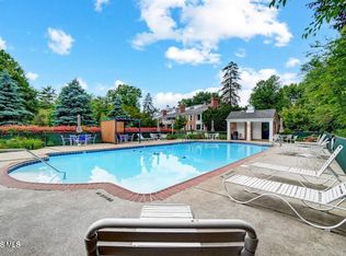 5679 Monroe St #3, Sylvania, OH